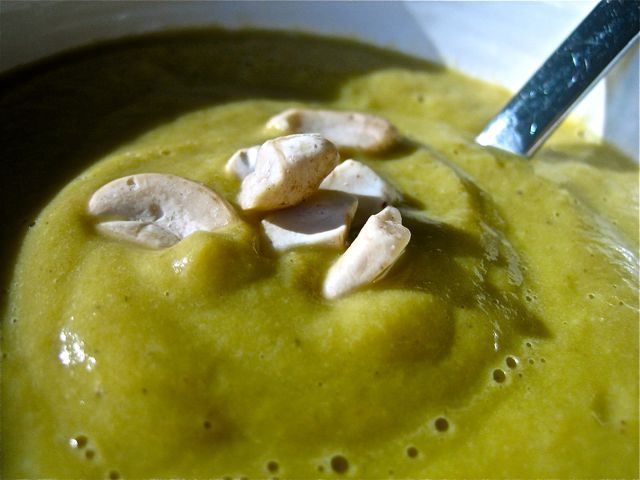 Cashew Cream of Broccoli Soup