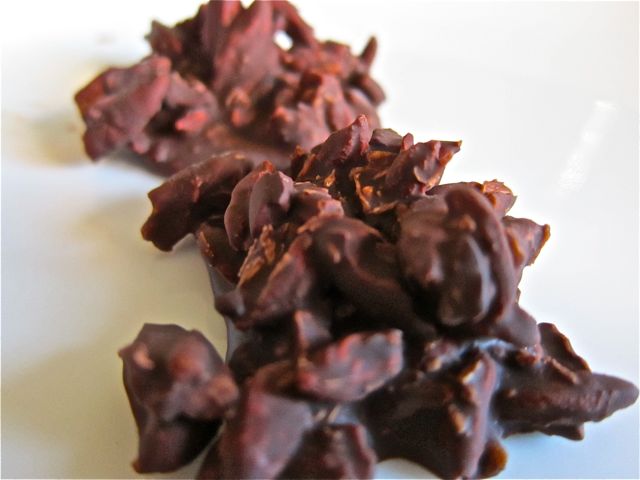 Low Glycemic Chocolate Clusters