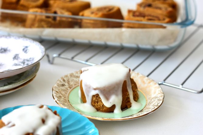 Cinnamon roll with icing recipe