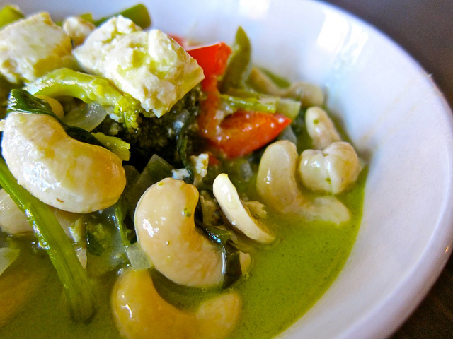 Thai Green Curry with Sprouted Tofu