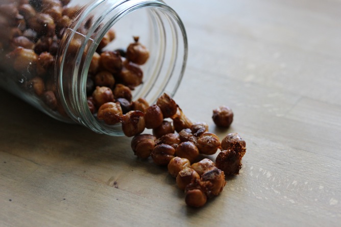 Crunchy roasted chickpeas