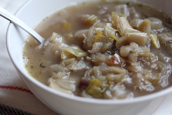 UnDiet Your Passover and Make This Instead - vegan french onion soup