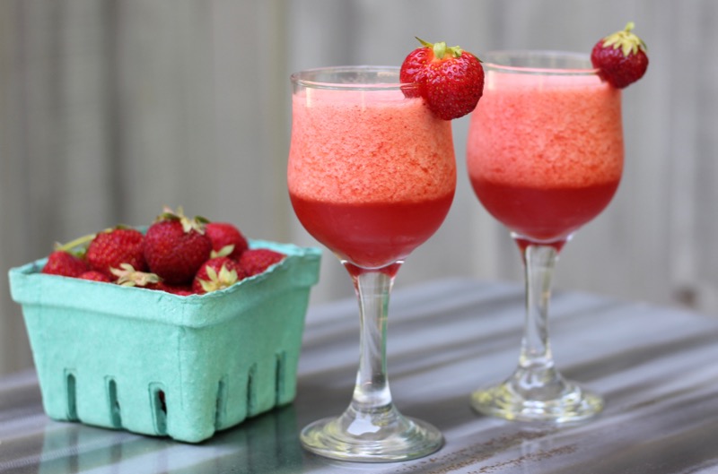 Strawberry Rhubarb Frosty Mocktail
