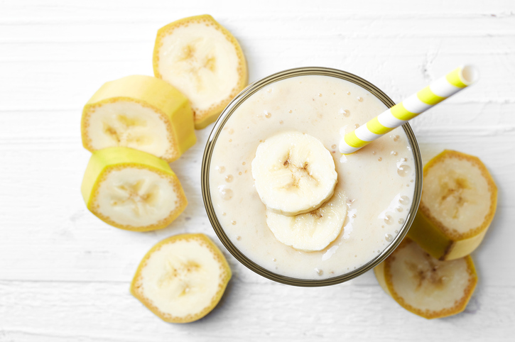 banana smoothie - environmental impact of popular health foods