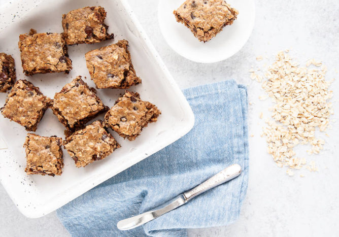 Chocolate Almond Oat Bars