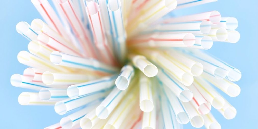 Alternatives to Replace Plastic Straws