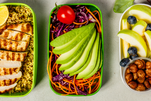How to Stay Healthy While Travelling