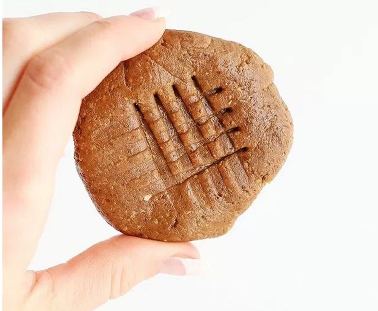 Flourless Protein Cookies: Bite-Sized Snacks