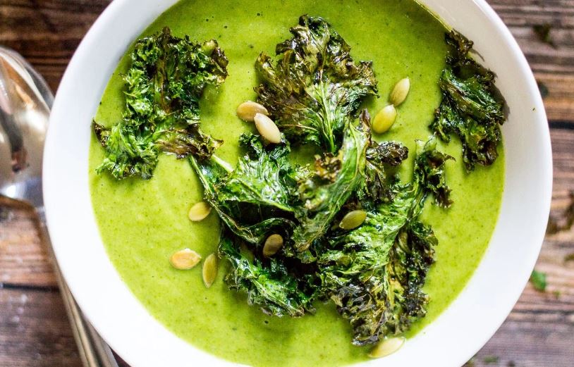 green-goddess-vegan-broccoli-soup