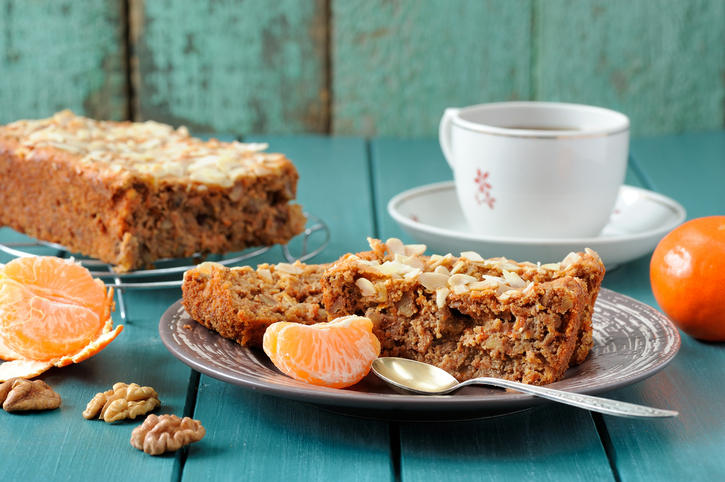 Gluten-Free Orange Almond Cake - eat healthy at work