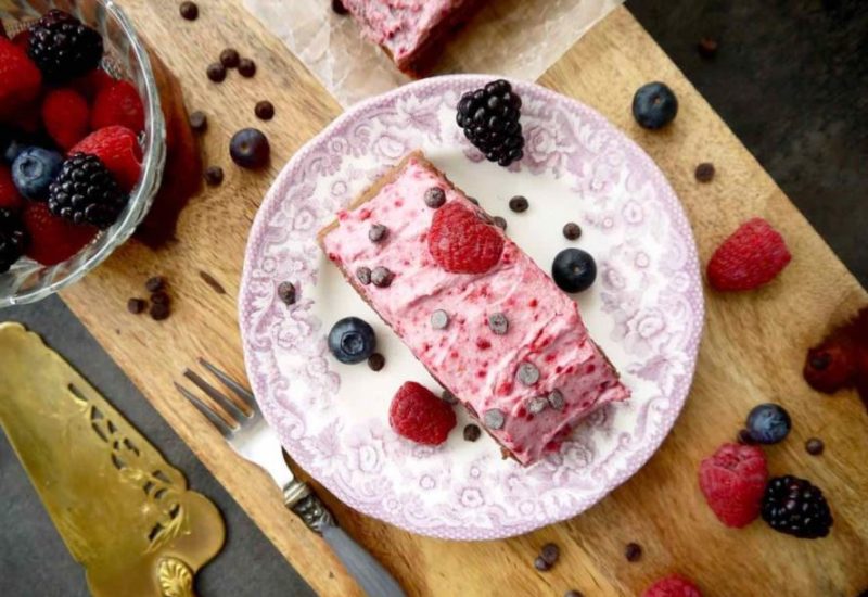Raspberry Healthy Frosting