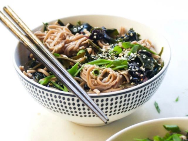Gluten-Free Seaweed Salad Bowl - Gluten-Free Dinner Recipes