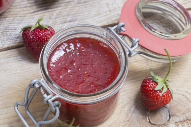 Spring Recipe Roundup - Strawberry Rhubarb Butter