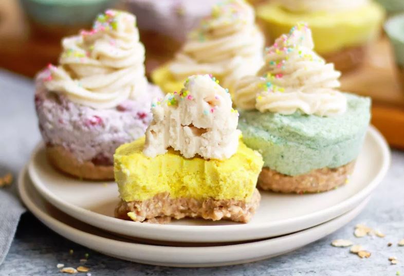 Vegan mini cheesecakes